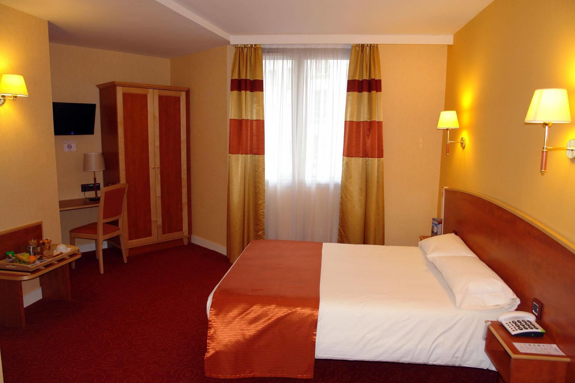 Hôtel Vauban Brest Bagian luar foto